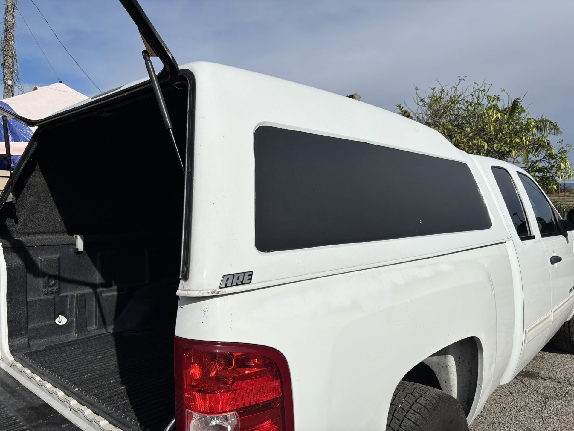 Camper Shell : A.R.E