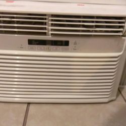 Still Available/Kenmore A.C. Window Unit, 10,000 BU