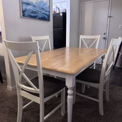 Dining Room 🏅