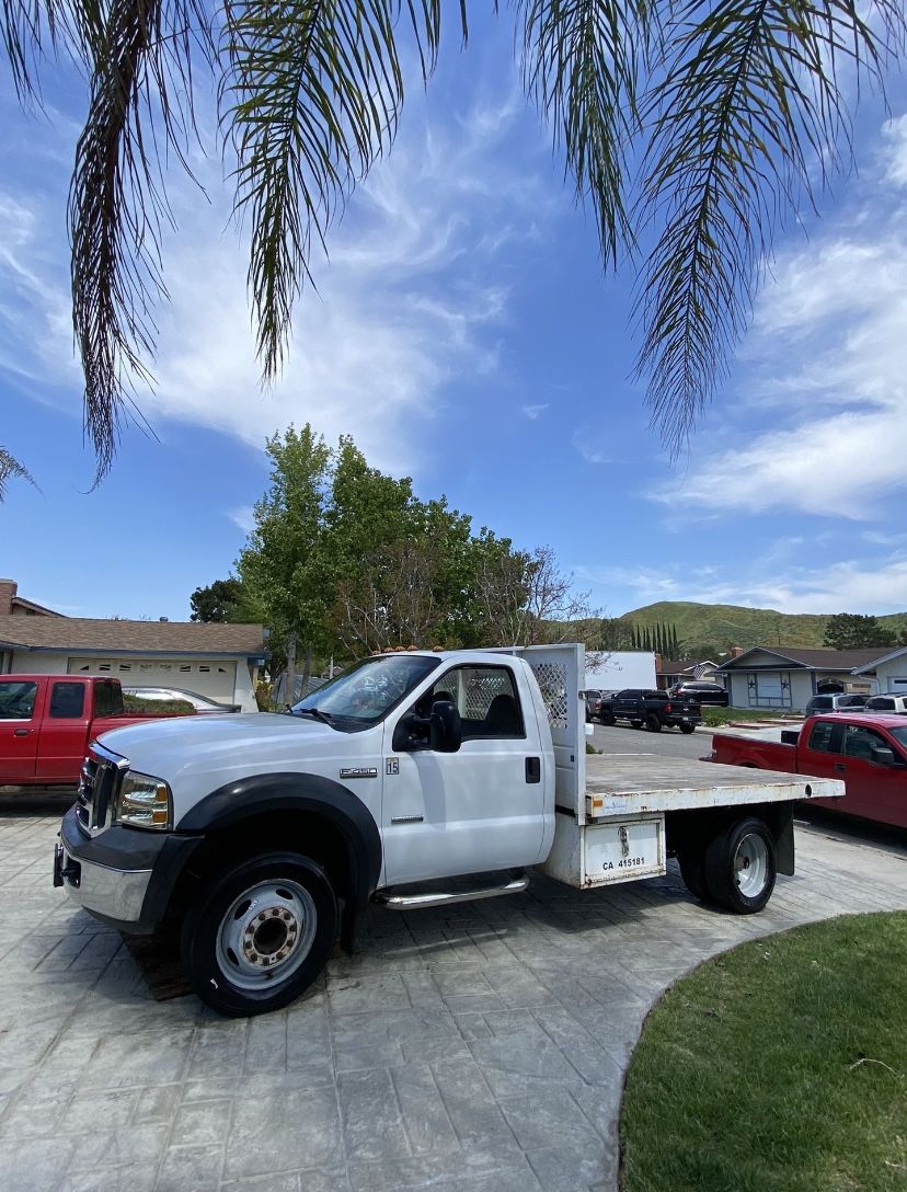 2006 Ford F-450 Super Duty Regular Cab & Chassis