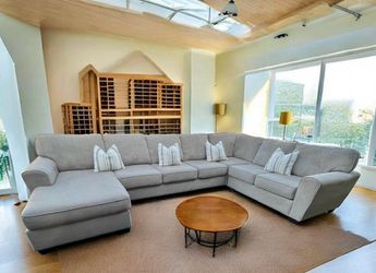 Large Gray Fabric Sectional Sofa with Chaise