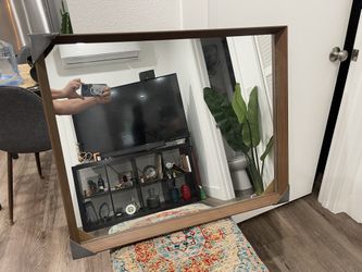 Hanging Mirror New 32x26