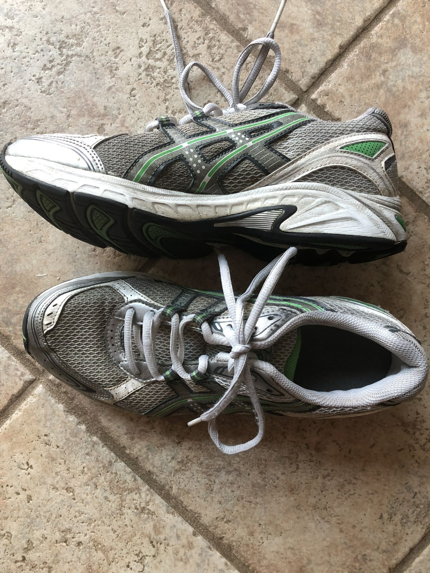 Ladies Asics Shoes Size 8