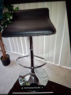 Bar stool