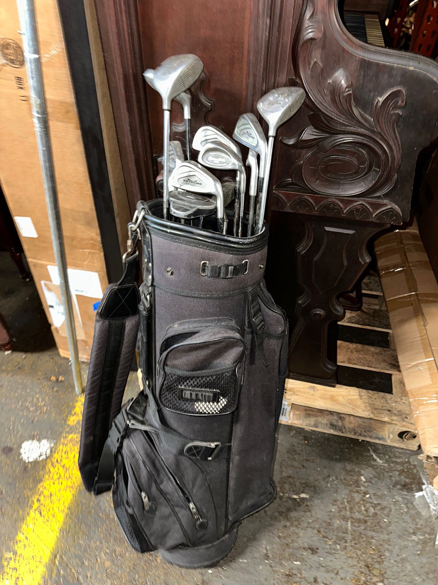 Set Of Golf Clubs and Bag Excellent Condition