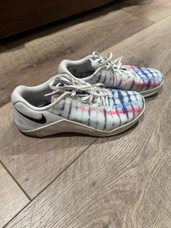 NIKE Metcon 5 AMP Women’s CrossFit White Mesh Sneakers W/ Blue & Pink Tie Dye! Size: 10.5!