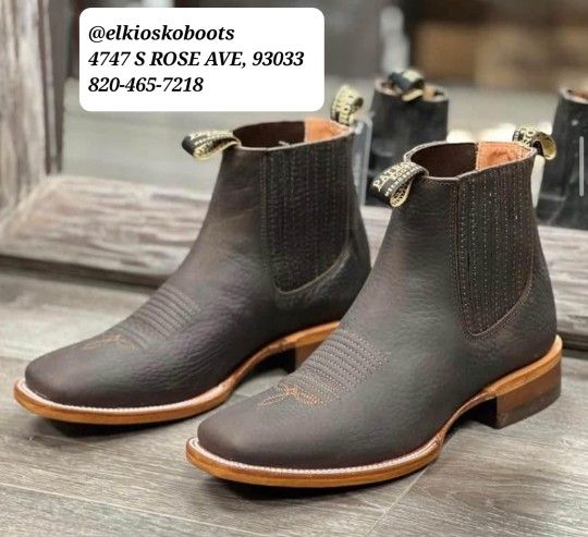 #rodeoboots #workboots #workshoes #elkioskoboots We Deliver!!!