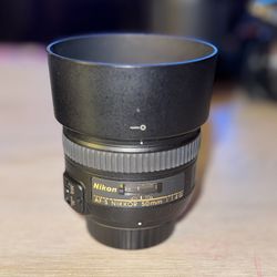 Nikon Lens