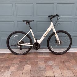 Trek Verve1 M frame 700 wheels 21 speed hybrid
