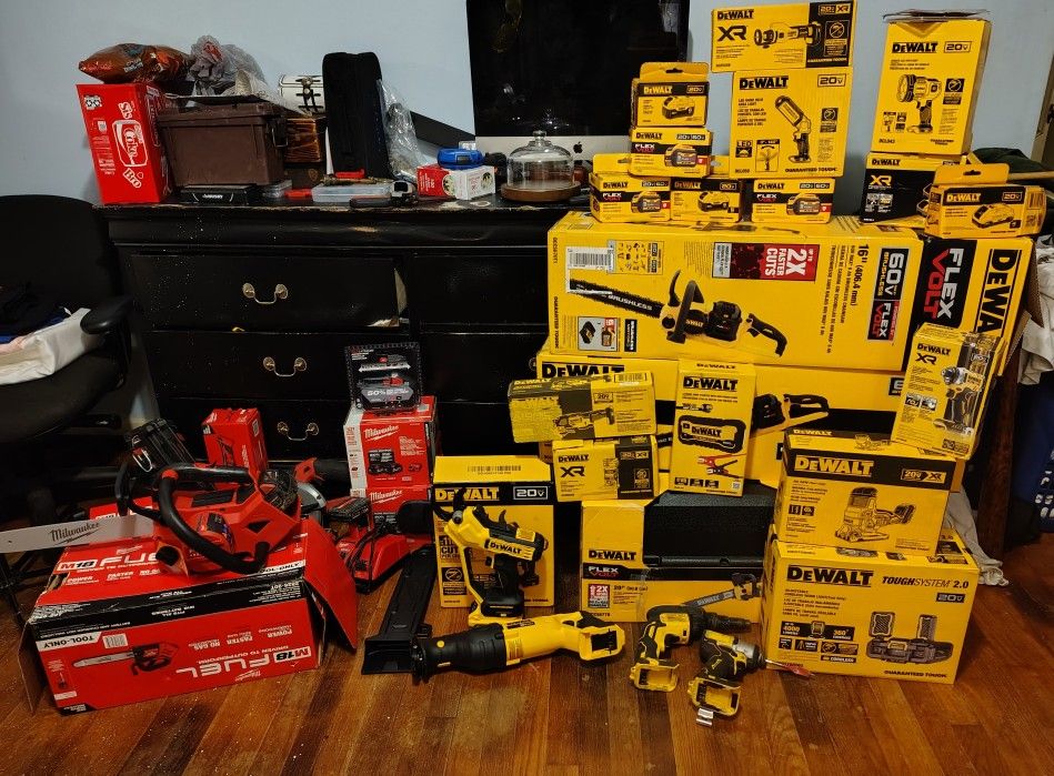 EVERYTHING MUST GO! DEWALT & MILWAUKEE POWER TOOLS!