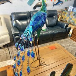 New Large Metal Peacock 