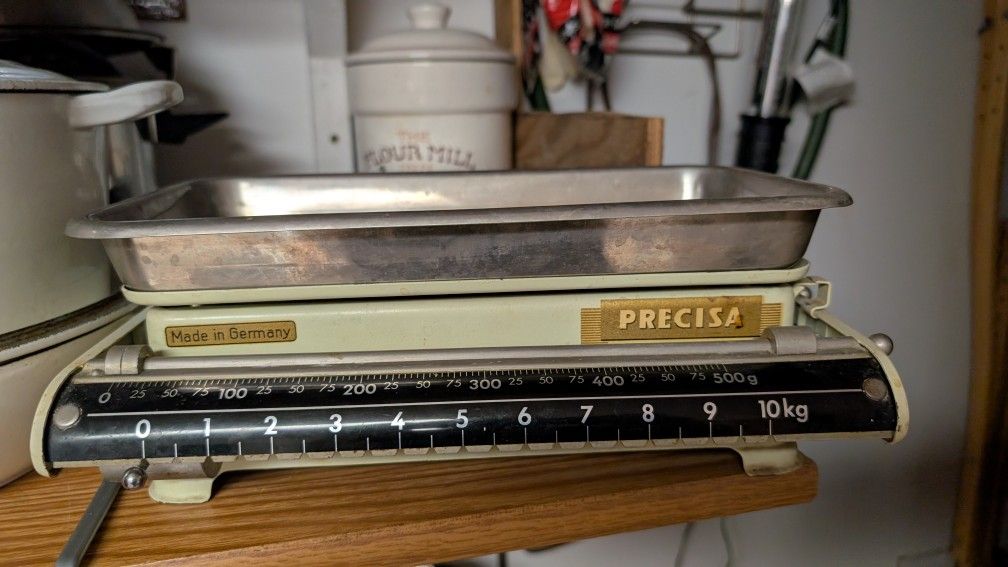 Vintage PRECISA 10.5 Kg Balance Scale Art Deco German Home White Patina Metal