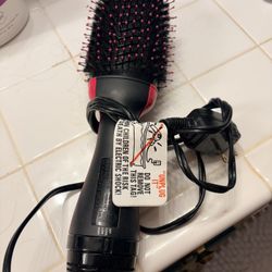 Hair Dryer Brush Blow Dryer in One, Upgraded 4 in 1 Hair Dryer and Styler Volumizer with Negative Ion Anti-frizz Ceramic Titanium Barrel Hot Air Hair 