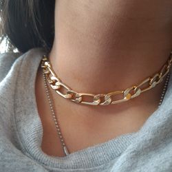 Gold Figueroa chain/choker