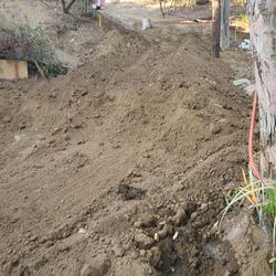 Free Dirt Free Delivery  10 Yardsa And Up
