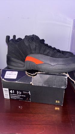 jordan 12 low "max orange" (4.5y)