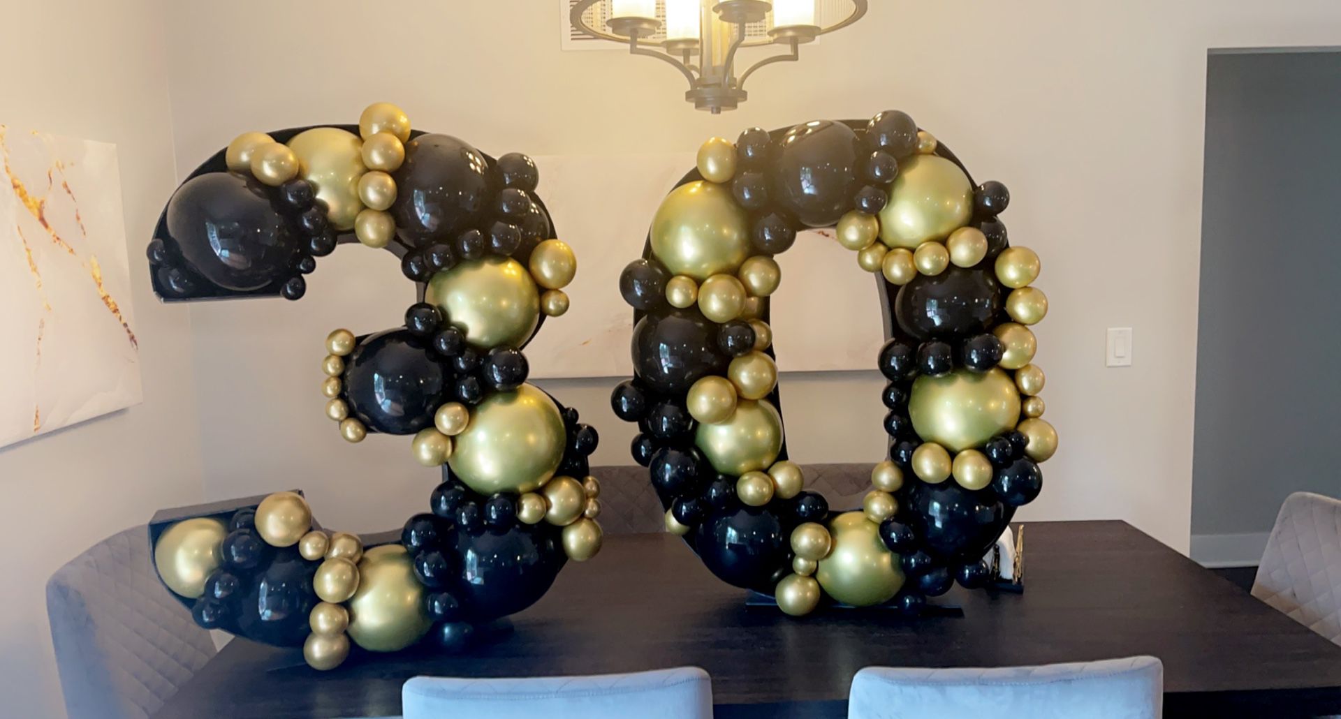 Ballon number 30 Th beautiful black and gold New 