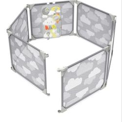 Skip Hop Playard W Door