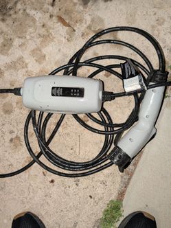 Schumacher Level 1 Portable EV Charger with 20 Ft. Cable sev1670