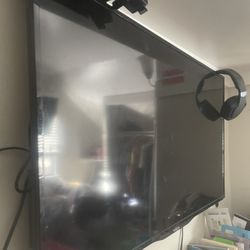 Insignia 40 Inch LED Tv 