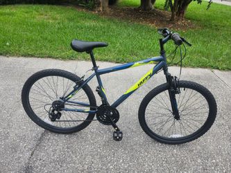 Clean 26 inch wheel 21 speed bike