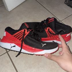Mens Puma Sneakers Size 8.5