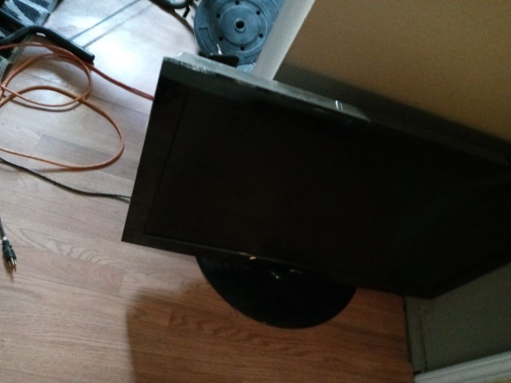 40inchtv Older Model 50.00