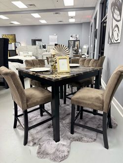 Counter Height Dining Table Set with 4 Chairs
