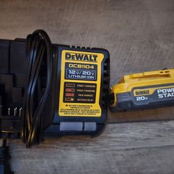DEWALT 20V POWER STACK BATTERY AND 20V CHARGER
