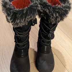Kamik Girl Snow Boots Size 5 Black $35