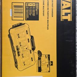 Dewalt Multi-Port Fast Charger 