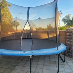 Trampoline 