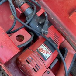 Milwaukee Rotary Hammer 