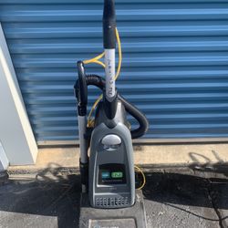 Tennant Upright Vacuum,120 cfm,14" CleaningPath 1060829