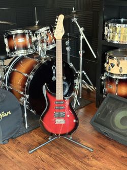 Rogué Rocketeer Electric Guitar