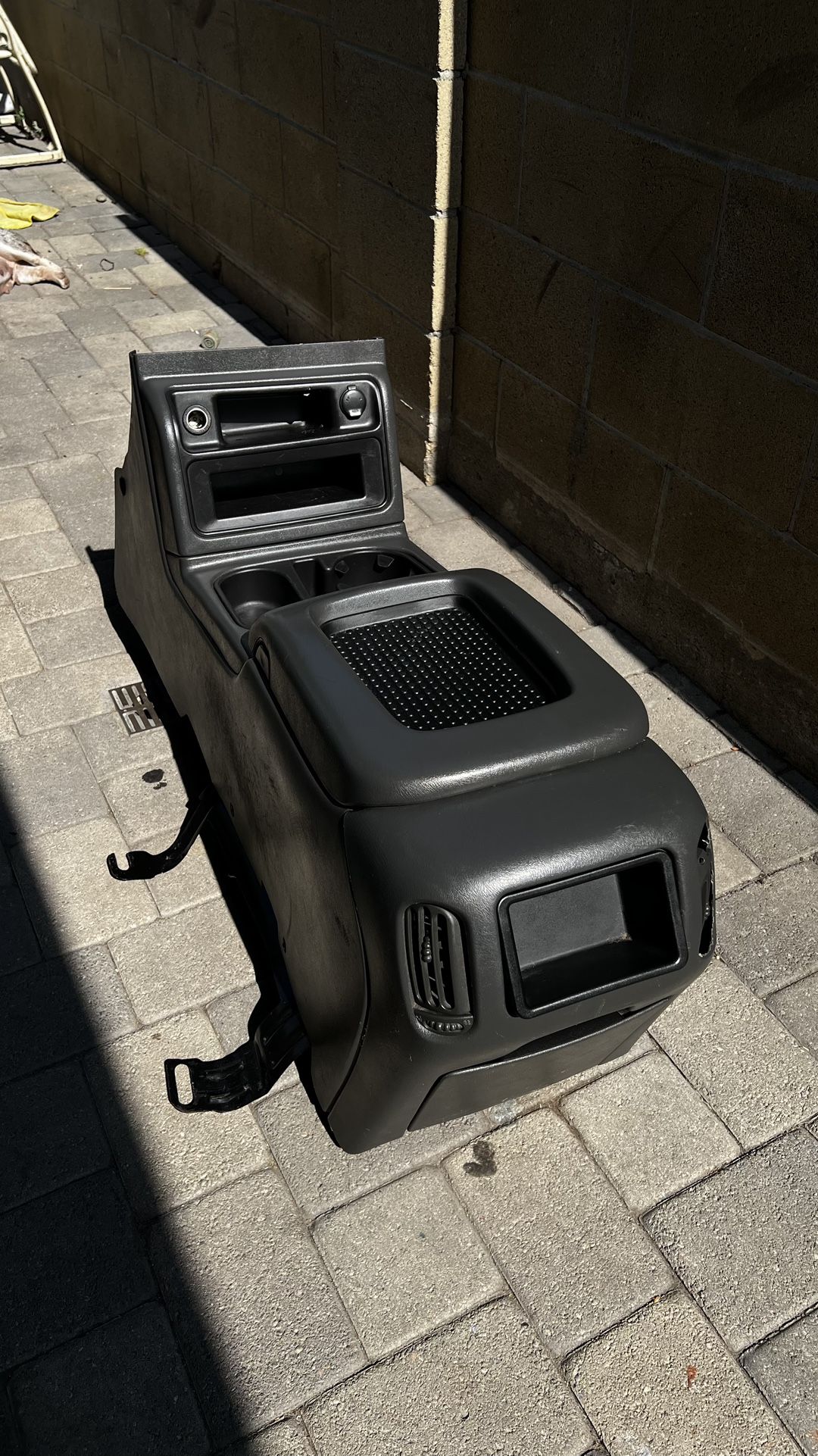 99-07 Nbs Center Console Chevrolet Silverado GMC Sierra Yukon