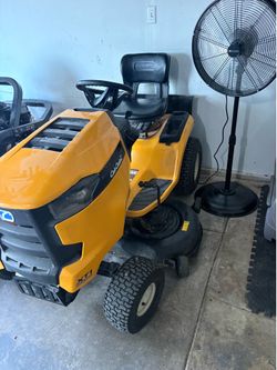 2016 club cadet xt1 mower