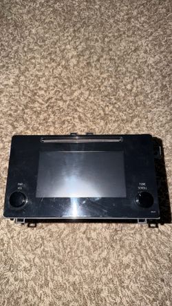 2017-2019 Toyota corolla radio / stereo OEM