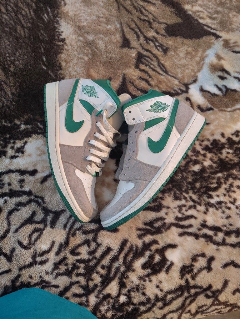 Jordan 1 Mid