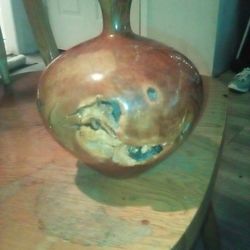 Walnut Barrel / Vase Figurine