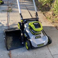 RYOBI 40v SELF PROPELLED LAWN MOWER