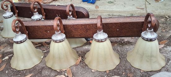 Deluxe Vanity/Bathroom Light Fixture