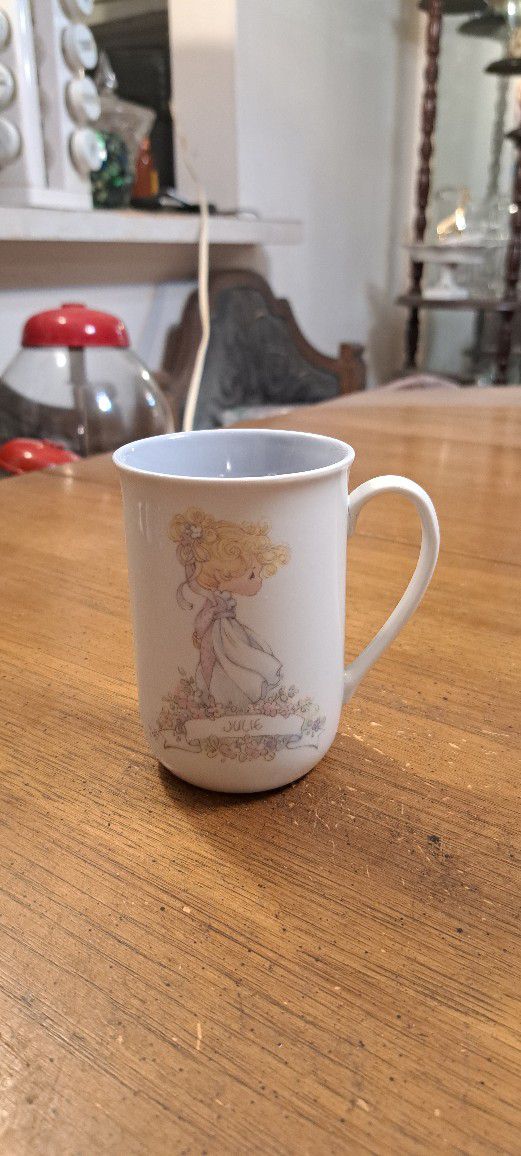 Collectible Precious Moments Ceramic Mug "Julie" Young In Spirit, Guided By Truth 1989