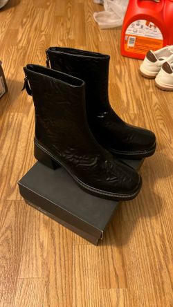 Lady’s Leather Warm Boots