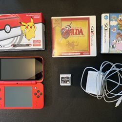 Nintendo 2DS XL - Poke Ball Edition + Games