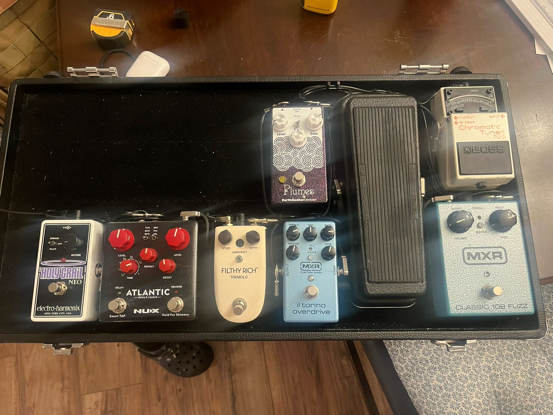Pedalboard And All Pedals For Sale. 