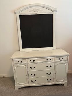 Beautiful Solid Dresser