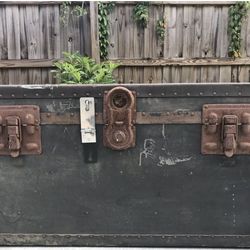 HOUSE OF REPRESENTATIVES U.S LEATHER CHEST TRUNK VINTAGE RARE GRAY COLOR