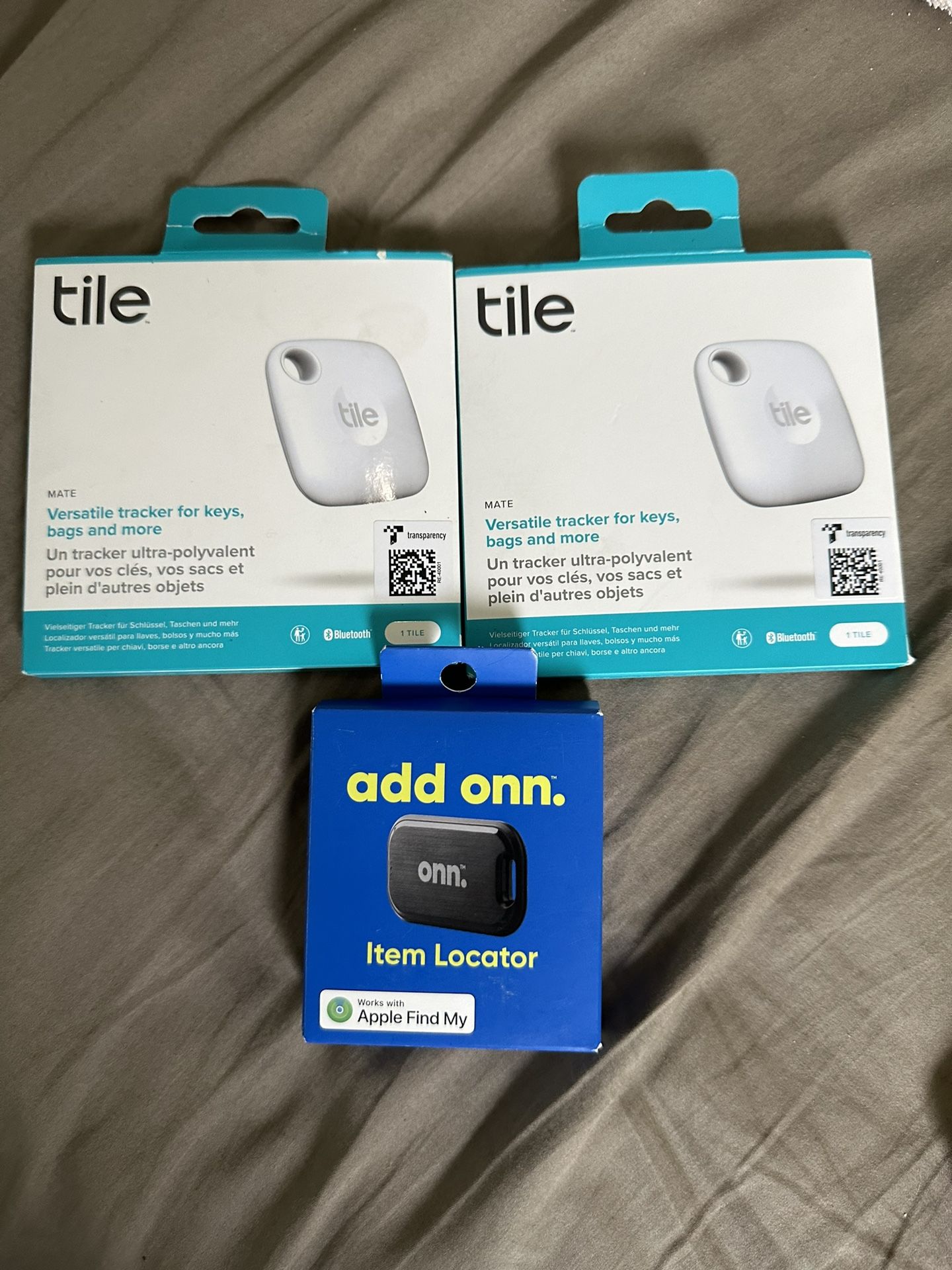 Tile Tracker Mate X 2 & Add Onn Item Locator (Bluetooth) for Sale in