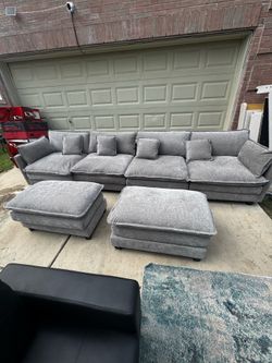 Chenille Modular Sectional Sofa With Two Ottomans